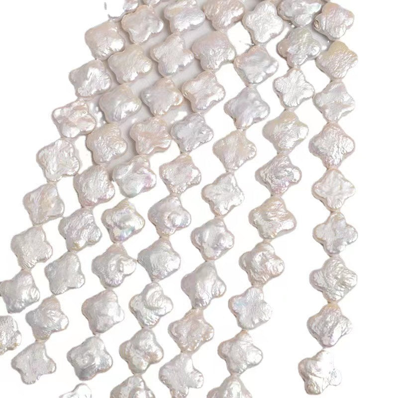025. Four Leaf Clover Pearls (3-5PCS)