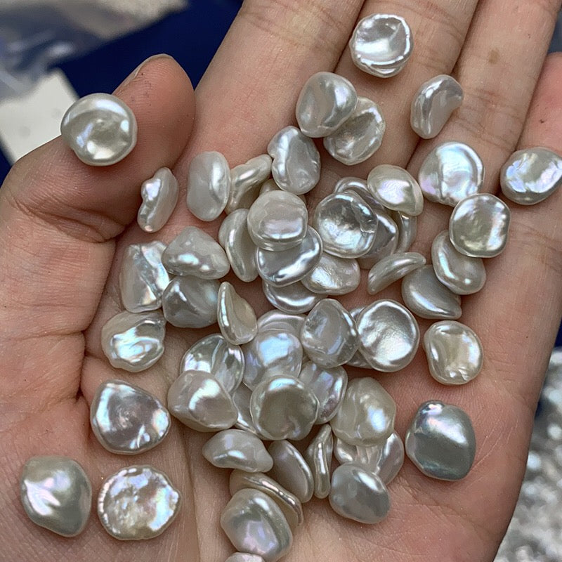 040.【Live】 Floral Freshwater Pearls Clam